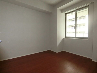 【居間・リビング】 | ブランズ四番町 | ゆったりとしたリビングです