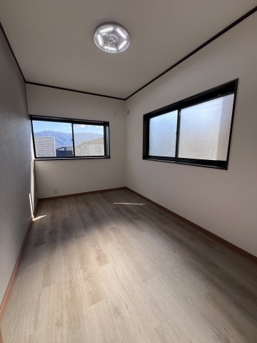 加納8丁目中古戸建の洋室|■３階洋室♪