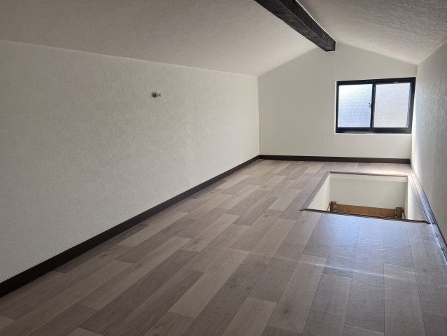 加納8丁目中古戸建の収納|■広々とした屋根裏収納庫♪