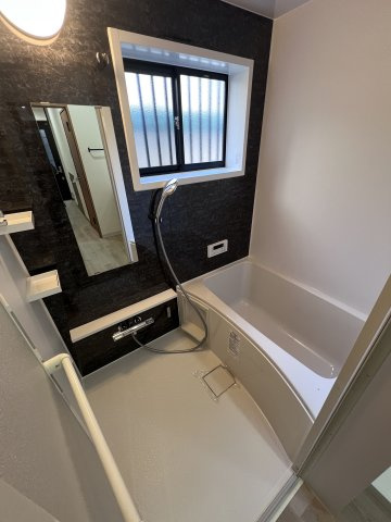 加納8丁目中古戸建の浴室|■新品のお風呂で快適です♪