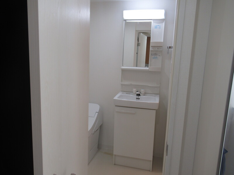 プレール荻窪南の独立洗面台