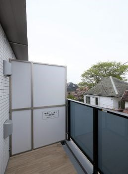 【バルコニー】