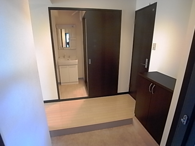 オデッセアの玄関