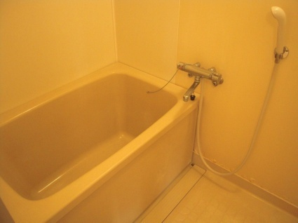 クロイツエルハウゼン六甲の浴室