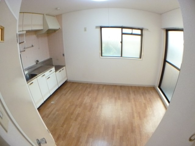 クロイツエルハウゼン六甲の居間・リビング