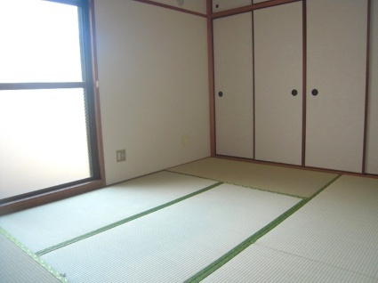 クロイツエルハウゼン六甲の居間・リビング