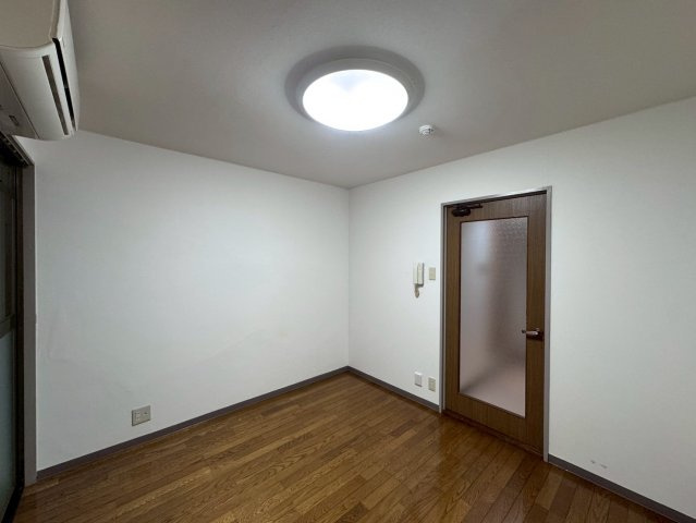 マンション吉田の居間・リビング