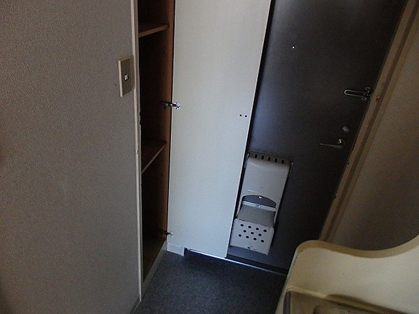 メゾン・ド・アームの玄関