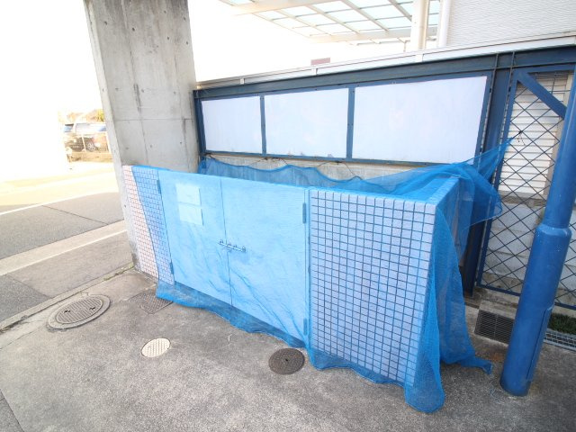 ランブラス南長岡京のその他共用部分|敷地内ゴミボックス