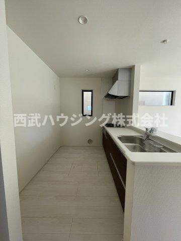 【仲介手数料無料】所沢市北野全２棟１号棟　所沢市の新築住宅なら西武ハウジング　のキッチン