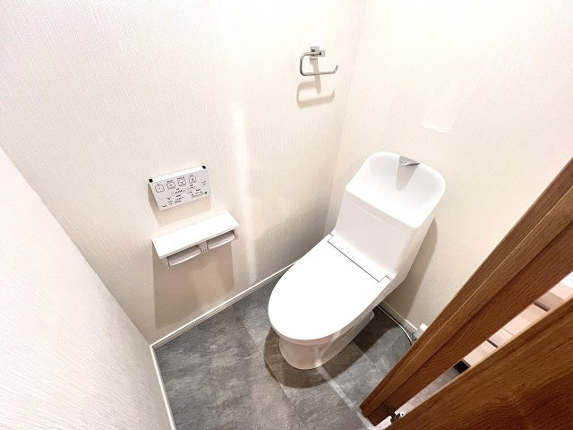 【トイレ】 | 成増ローヤルコーポ　（成増店） | トイレ新規交換済。