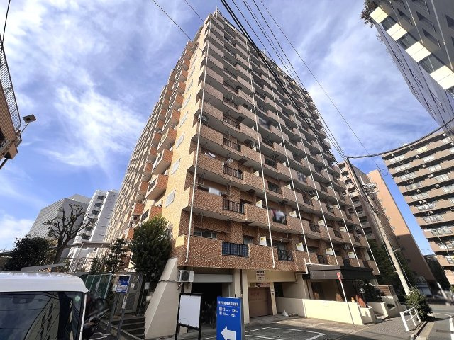 【外観】 | 成増ローヤルコーポ　（成増店） | 「地下鉄成増」駅徒歩約1分の好立地