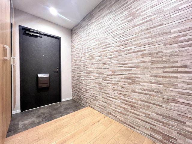 【玄関】 | 成増ローヤルコーポ　（成増店） | グラビオエッジがおしゃれな玄関