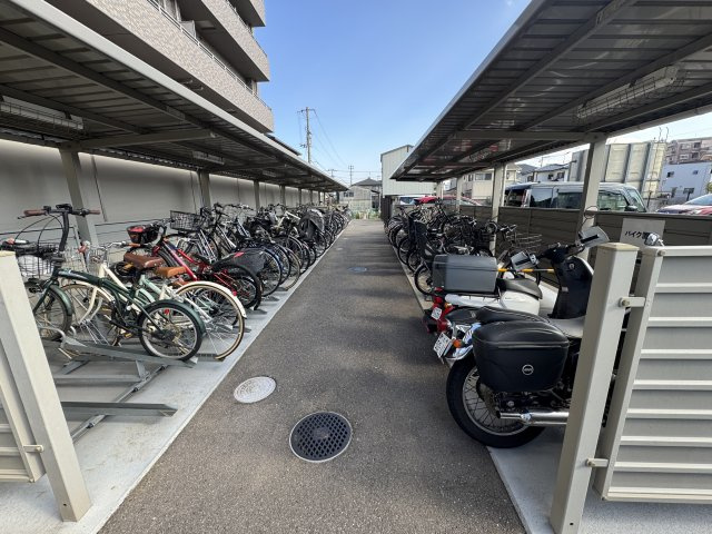 ロイヤルガーデン栗林駅東の設備