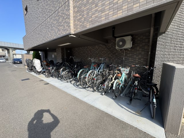 ロイヤルガーデン栗林駅東の設備