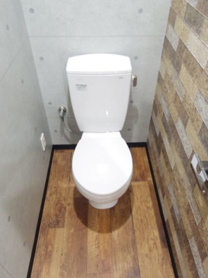 【トイレ】 | コーポレモン | 温水洗浄便座も設置頂けます。