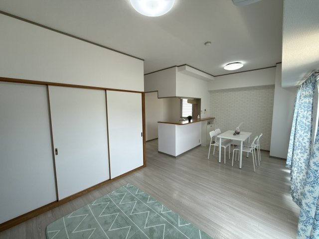 コーポ青山Ⅲの居間・リビング