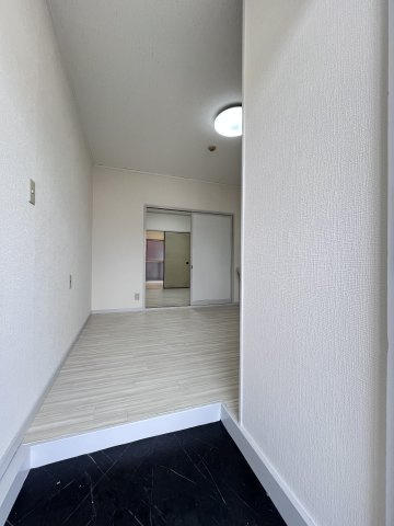 コーポラス清水丘の玄関