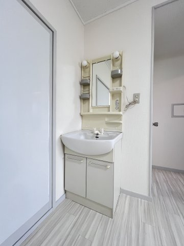 コーポラス清水丘の洗面所