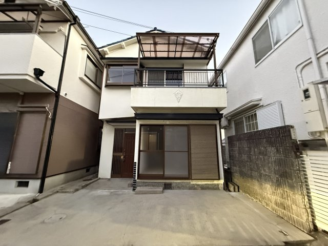 宮山町３丁目戸建のエントランス