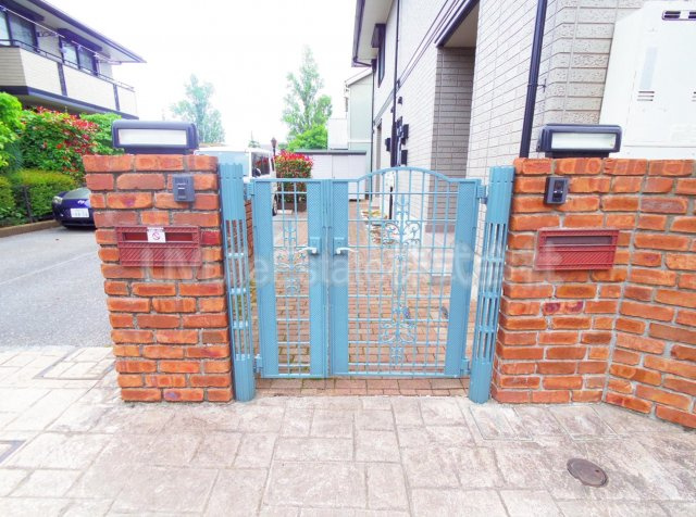 シェラ・エトワールBのエントランス