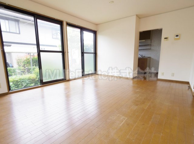 シェラ・エトワールBの居間・リビング