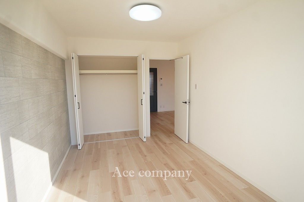 【寝室】の画像