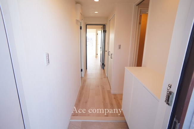 【玄関】 | 照ケ丘矢田グランドハイツ | シンプルなシューズボックス付き♪分電盤新調です☆