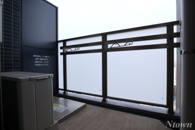 【バルコニー】 | プレサンス鶴舞ファースト | 落ち着いた時間を過ごせるバルコニーです