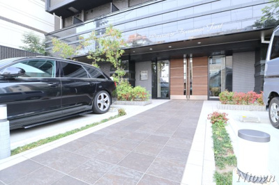 【エントランス】 | プレサンス鶴舞ファースト | 毎日通るエントランスはこのようになっています