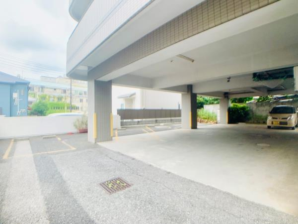 マリンスクエアの駐車場