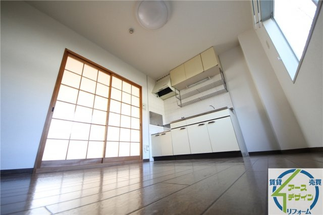 フラワーヒルズの居間・リビング|※類似部屋