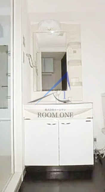 Rising place 桜木町二番館の洗面所|洗面台です。