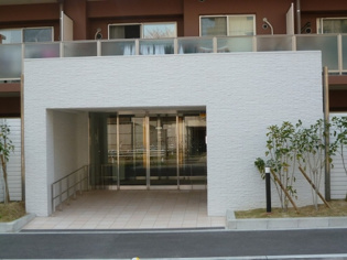 サンクタス西宮山手のエントランス