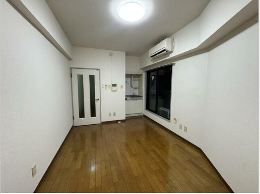 フロント新代田の居間・リビング