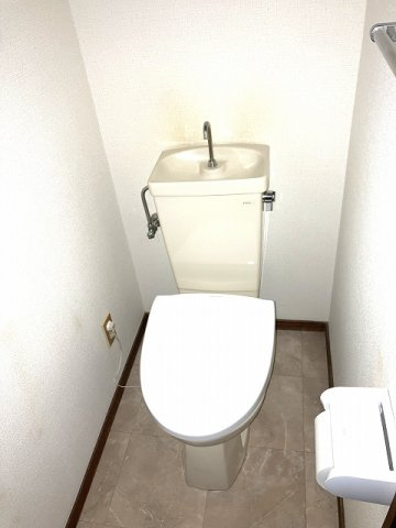 根橋ビルA棟のトイレ