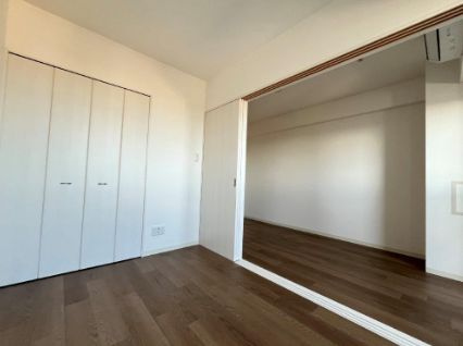 【洋室】ドゥーエ幡ヶ谷 