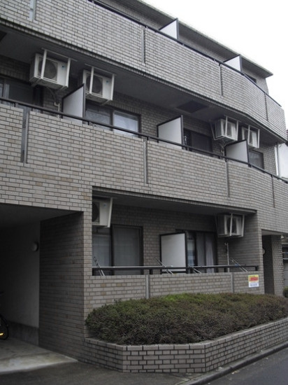 メゾンクレハ南台