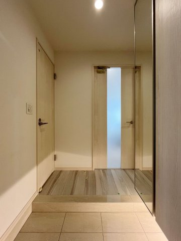 レクサスガーデン箱崎タワーズWESTの玄関