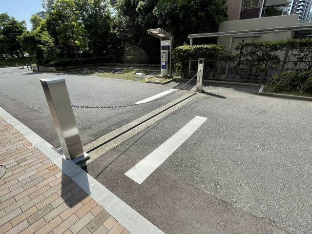 セントラルパーク香椎照葉壱番館 E棟の駐車場