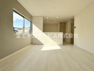 【キッチン】 | 藤枝市藤岡3丁目 7期 新築一戸建て 1号棟 | キッチン正面です