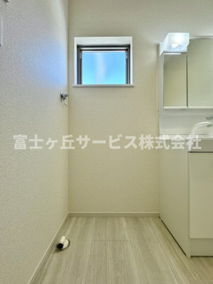 【ランドリースペース】 | 藤枝市藤岡3丁目 7期 新築一戸建て 1号棟 | 洗濯機置き場です