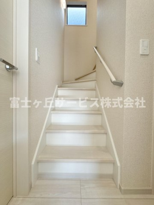 【その他】 | 藤枝市藤岡3丁目 7期 新築一戸建て 1号棟 | 階段です