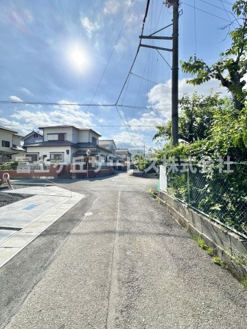 【前面道路含む現地写真】 | 藤枝市藤岡3丁目 7期 新築一戸建て 1号棟 | 前面道路含む現地写真です