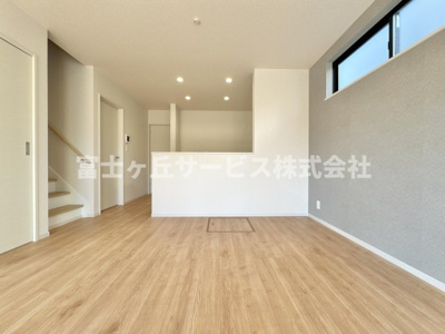 【キッチン】 | 藤枝市藤岡3丁目 7期 新築一戸建て 2号棟 | キッチン正面です