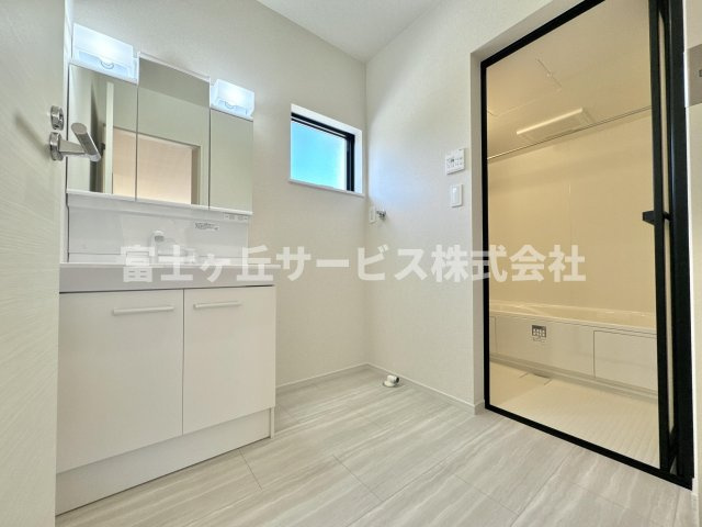 【脱衣所】 | 藤枝市藤岡3丁目 7期 新築一戸建て 2号棟 | 脱衣場です