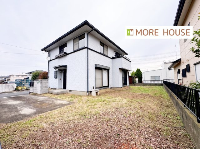 太田市新田上江田町　中古住宅の外観