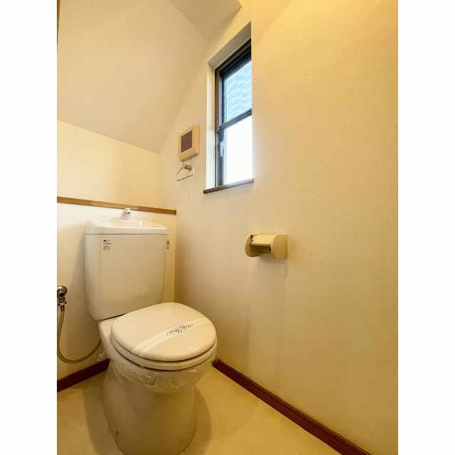 アウグーリオのトイレ