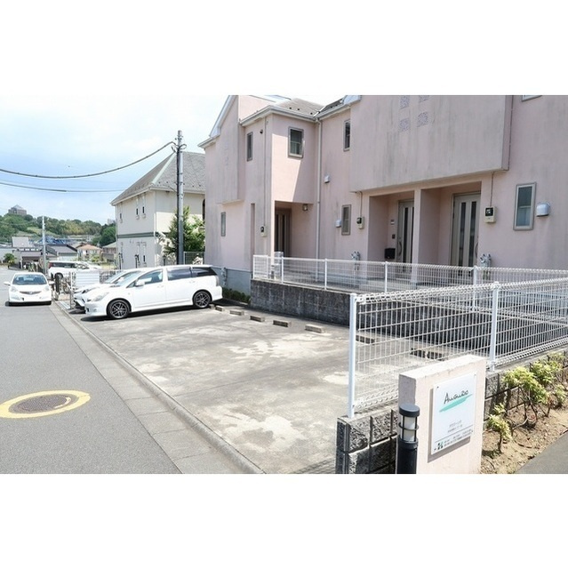 アウグーリオの駐車場