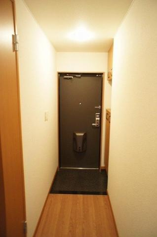 ピュアライズの内装|廊下